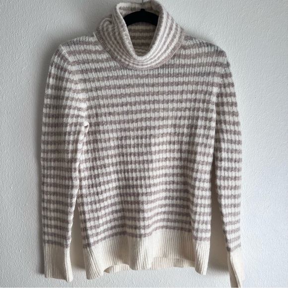 Banana Republic Alpaca Wool Blend Cream Striped Turtle Neck Sweater, Size Small - Picture 1 of 8